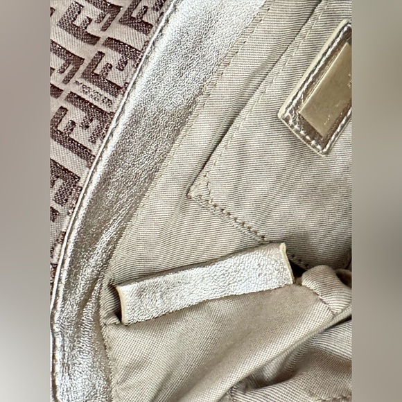 Fendi Rare Metallic Shoulder Bag - Picture 11 of 12